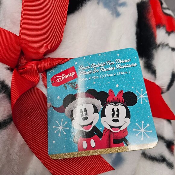 NWT Disney Mickey Mouse Santa Christmas Holiday Faux Fur Throw Blanket 50x70 - Picture 2 of 4